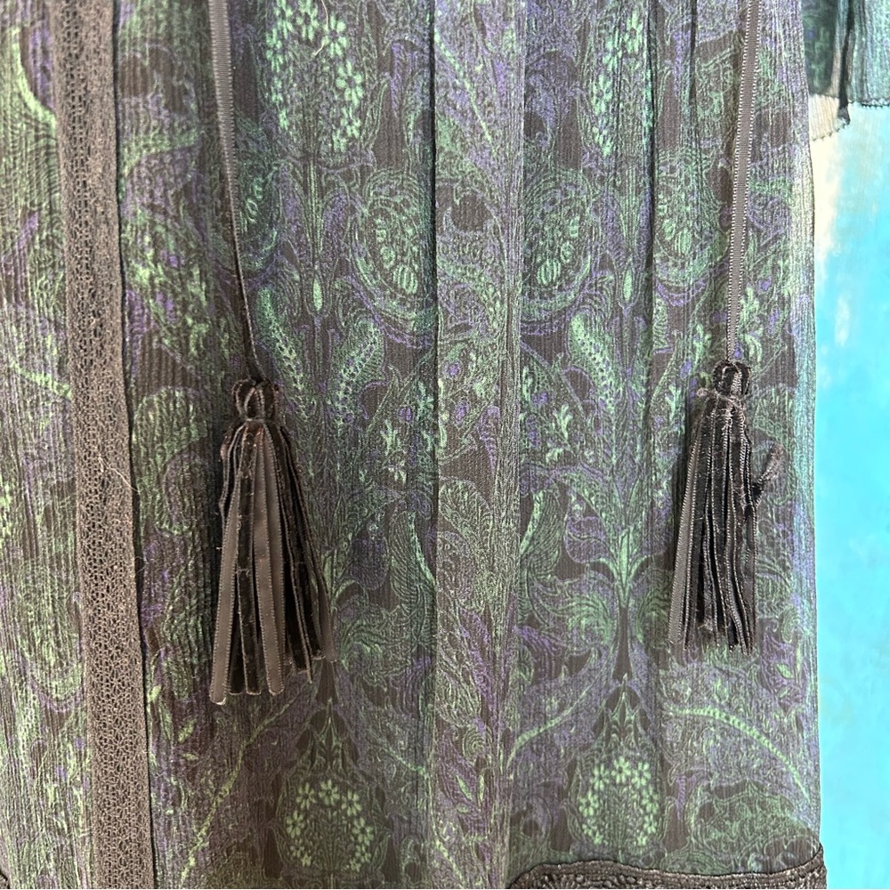 Elie Tahari Black and Green Silk Bell Sleeve Dress - Picture 6 of 13